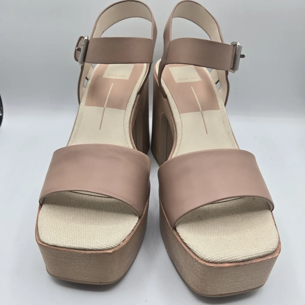 DOLCE VITA NWOT Wallis Chunky Heel Woodgrain Platform Heels in Beige